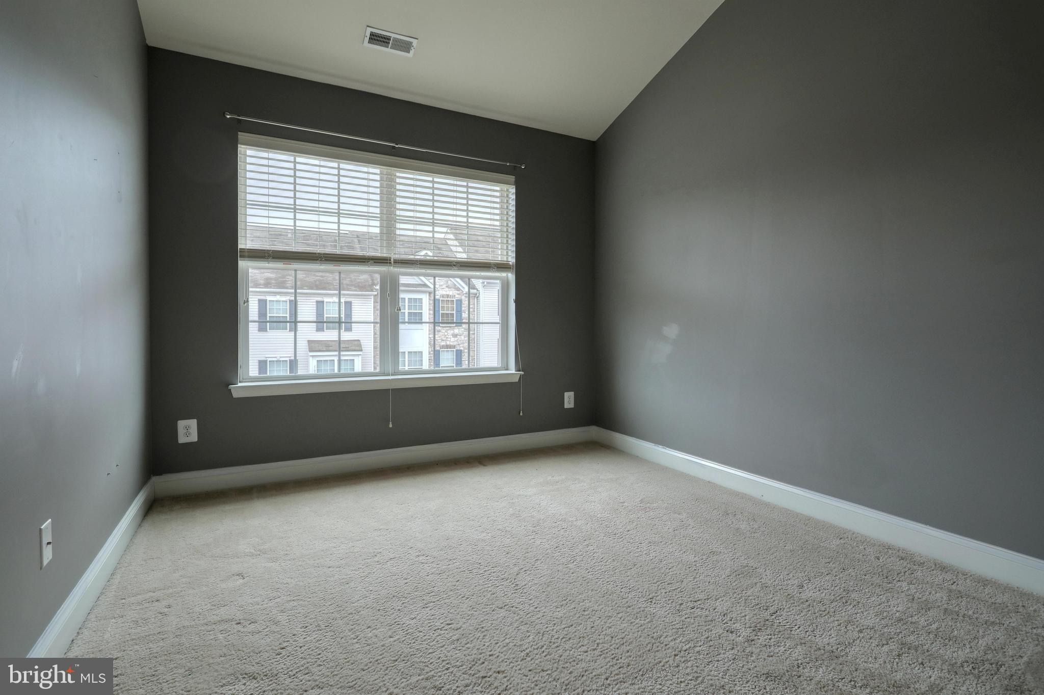 IVY RIDGE - Residential