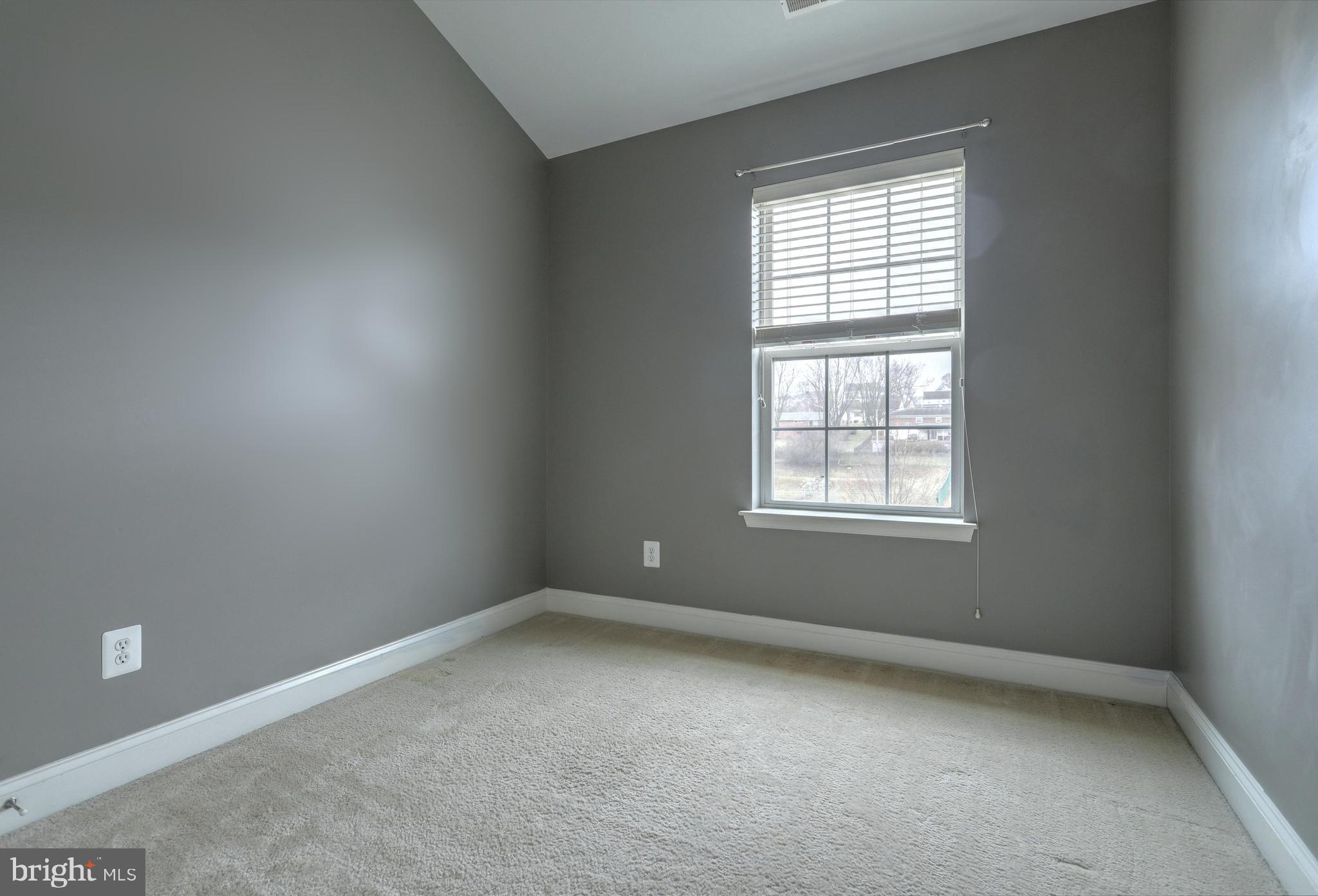 IVY RIDGE - Residential