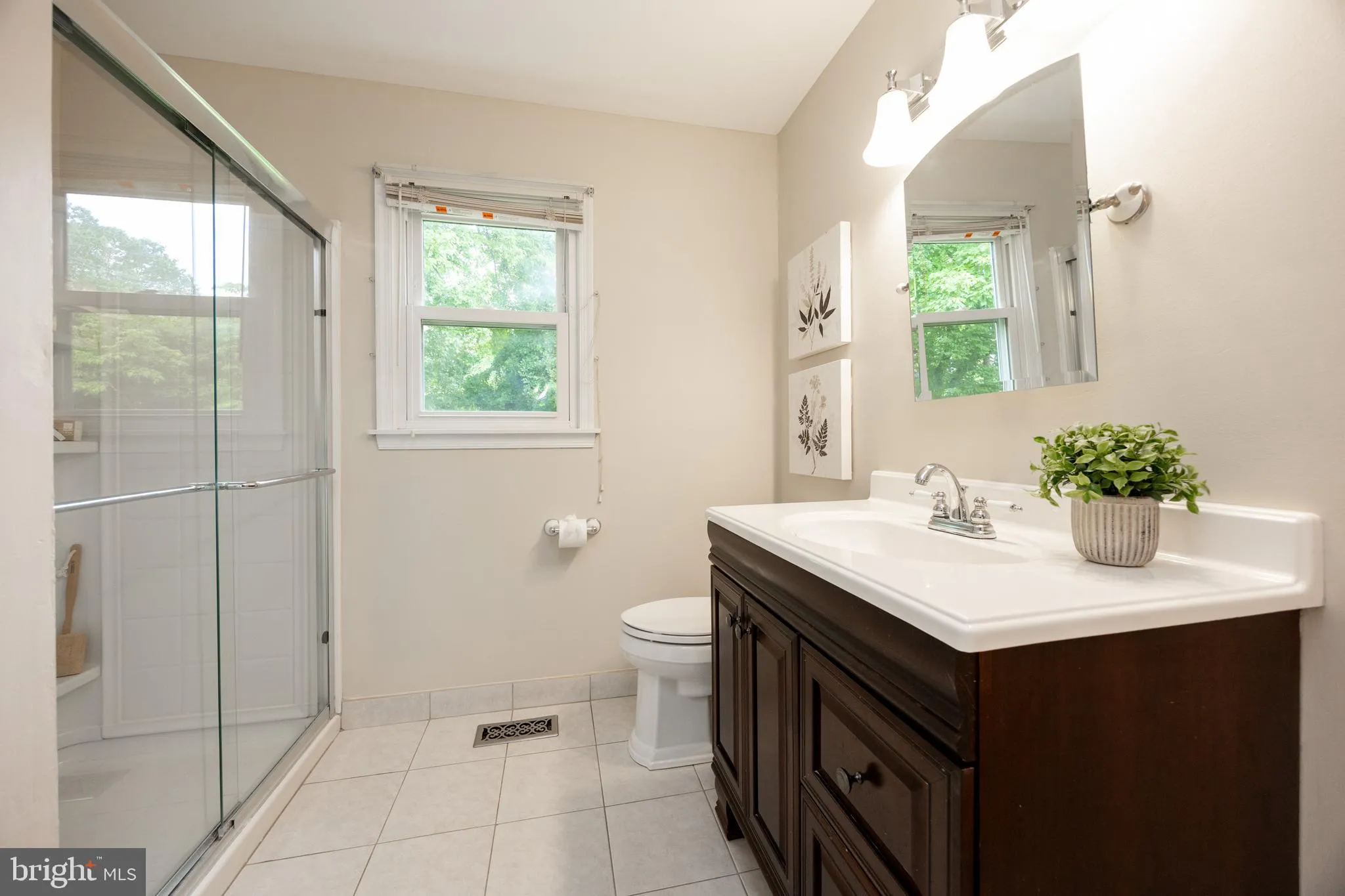 Garnet Valley, Pennsylvania 19060, United States, 4 Bedrooms Bedrooms, ,3 BathroomsBathrooms,Residential,Pending,148374