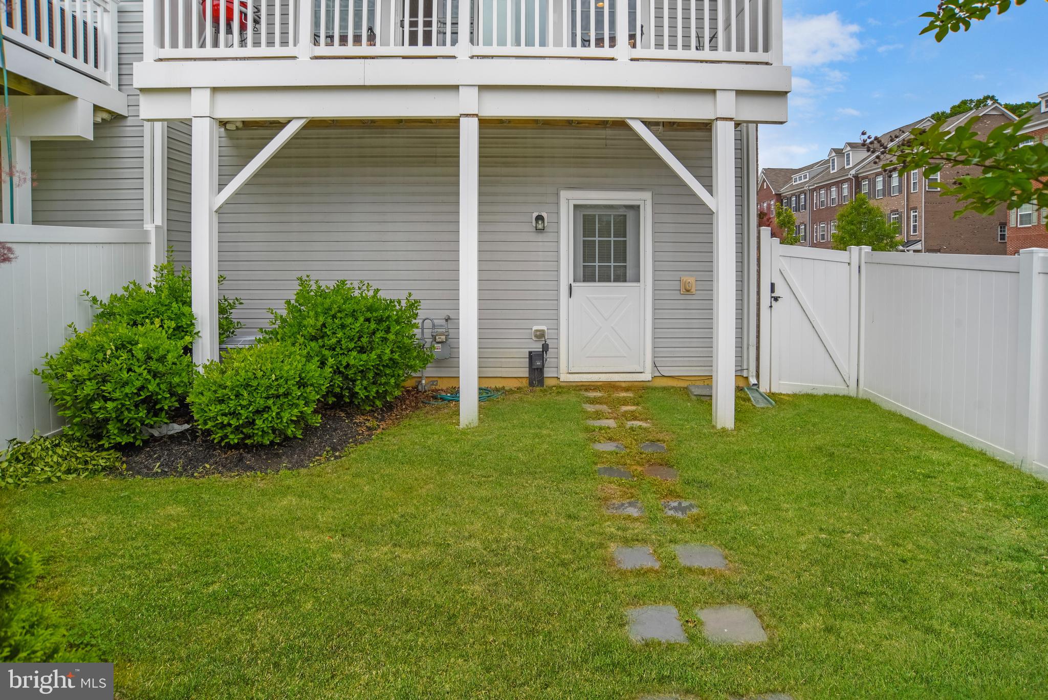 STONEBRIDGE - Residential