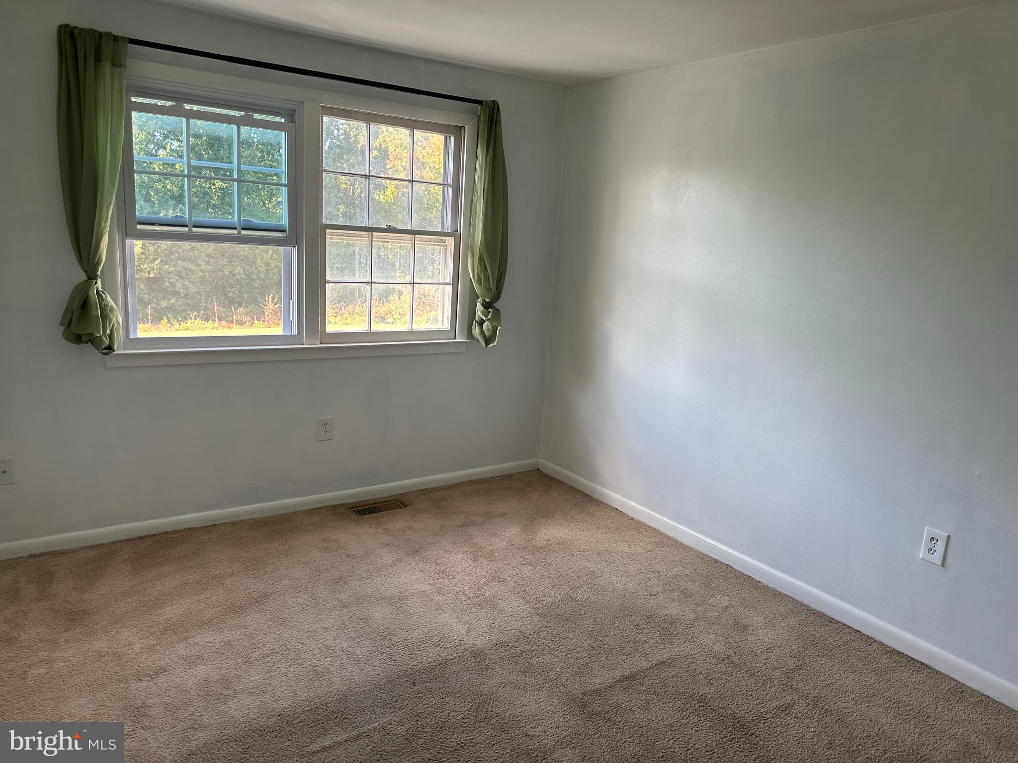 WILLIAMSTOWN - Residential Lease