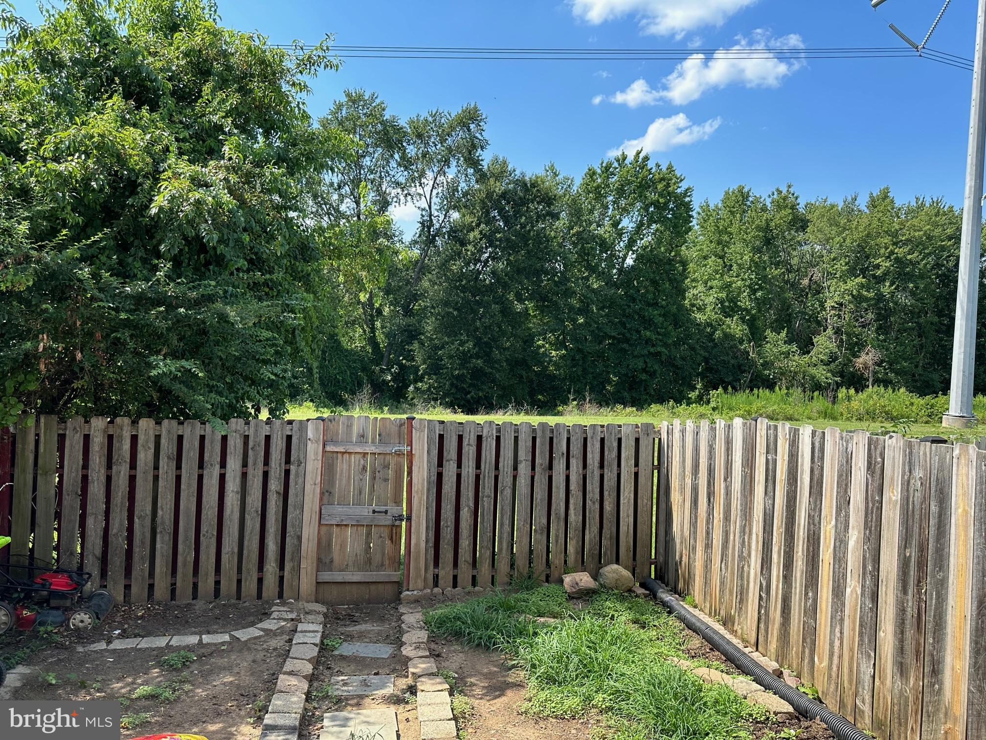 WILLIAMSTOWN - Residential Lease