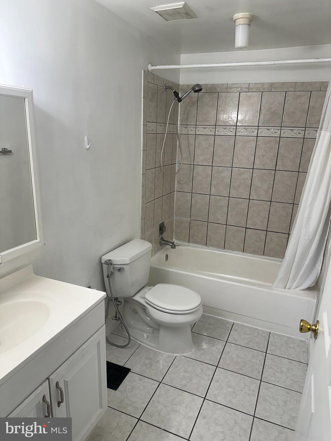 WILLIAMSTOWN - Residential Lease