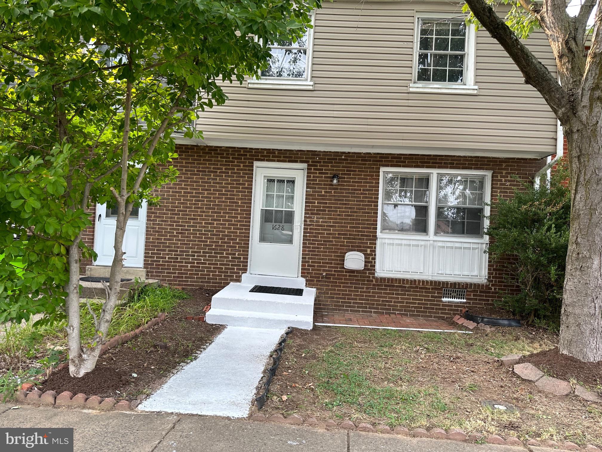 WILLIAMSTOWN - Residential Lease