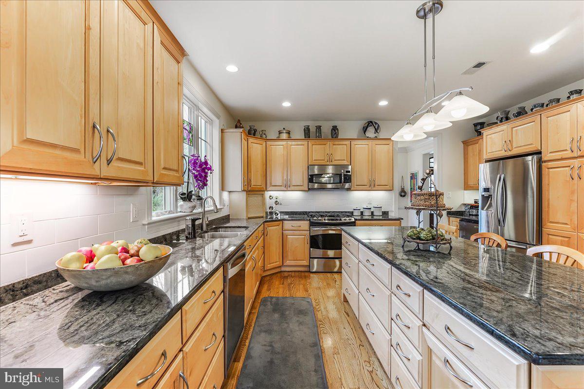 HAVERFORD RESERVE - Residential