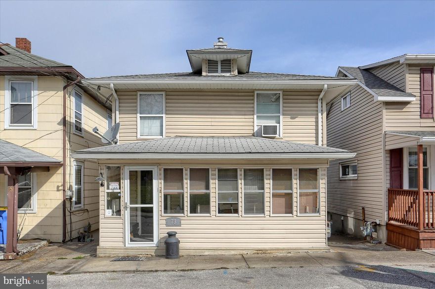 Charming and Updated Home in Central York School District. This beautifully updated home is perfect for first-time buyers or investors seeking a move-in-ready property. Offering a functional layout and modern touches throughout, this home is both inviting and practical.
Step into the enclosed front porch, a versatile space ideal for storage, a play area, or a cozy sunroom. Inside, hardwood flooring and a neutral color palette create a warm and welcoming atmosphere. The spacious family room leads to a flexible area that can serve as a dining room, home office, or den.
The kitchen features an eat-in area, refinished wood cabinetry, and ample counter and cabinet space. Just off the kitchen, enjoy the enclosed deck overlooking the fully fenced yard—perfect for outdoor relaxation and entertaining.
Upstairs, you'll find two generously sized bedrooms. The primary bedroom is large enough to comfortably accommodate a king-size bed, while the second bedroom offers ample space as well. Plush carpeting adds comfort to the upper level.
Additional highlights include vinyl-hung windows, efficient gas heat, basement storage with a laundry area, and a detached garage with extra parking beside it. The fenced yard provides privacy and is ideal for pet owners. Don't miss this fantastic opportunity—schedule your showing today!