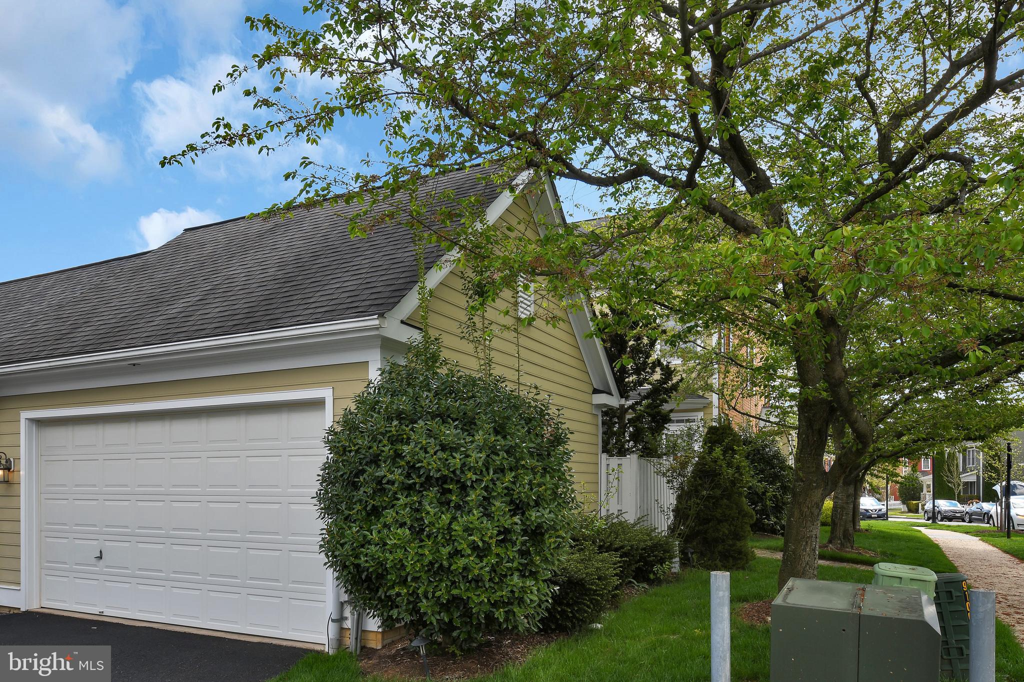 VILLAGES OF URBANA - Residential