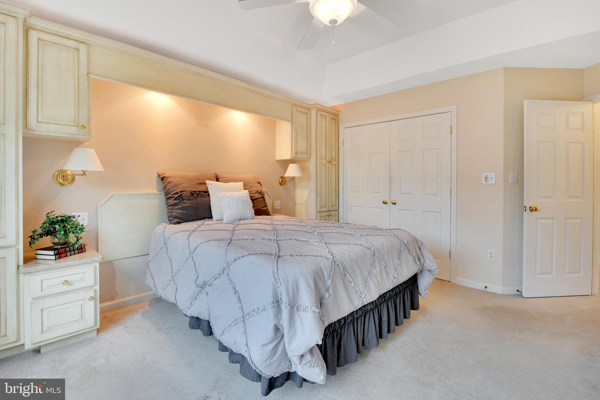 VILLAGES OF URBANA - Residential