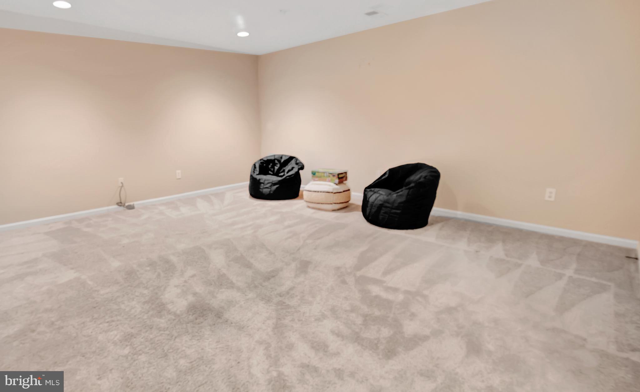 VILLAGES OF URBANA - Residential