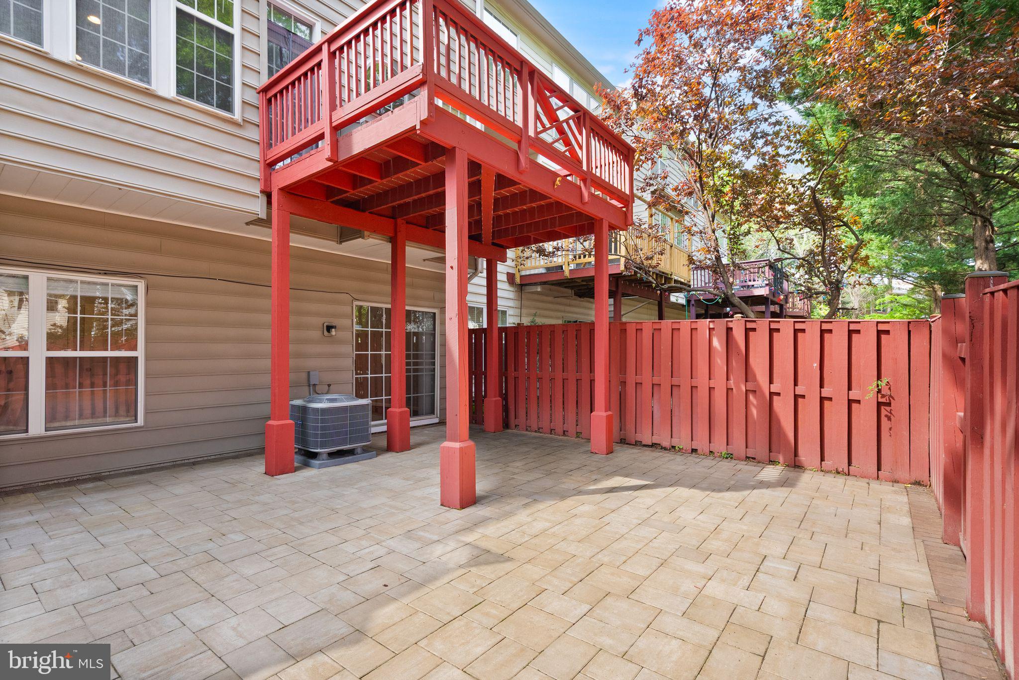 TOWNES AT MANCHESTER PARK - Residential