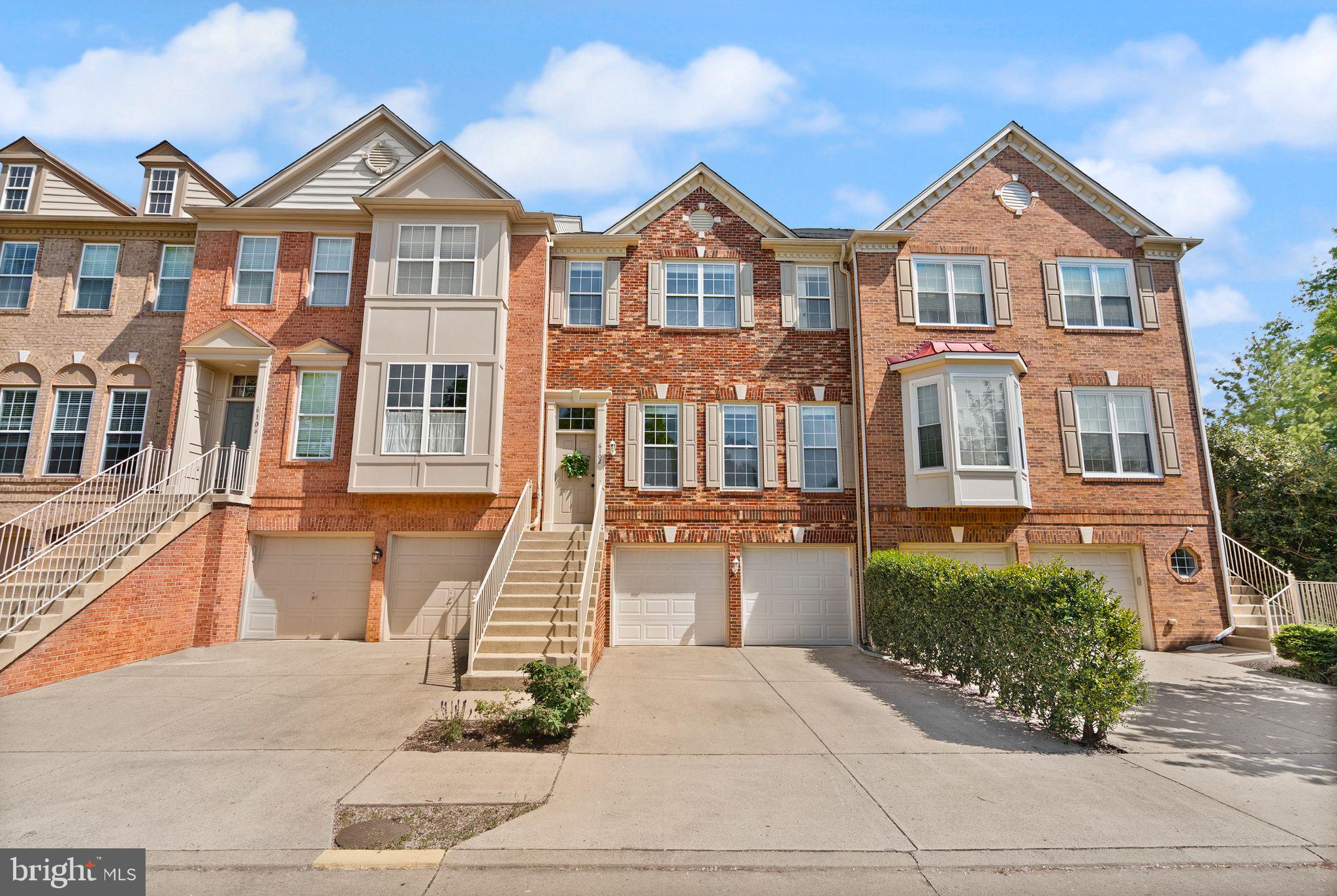 TOWNES AT MANCHESTER PARK - Residential