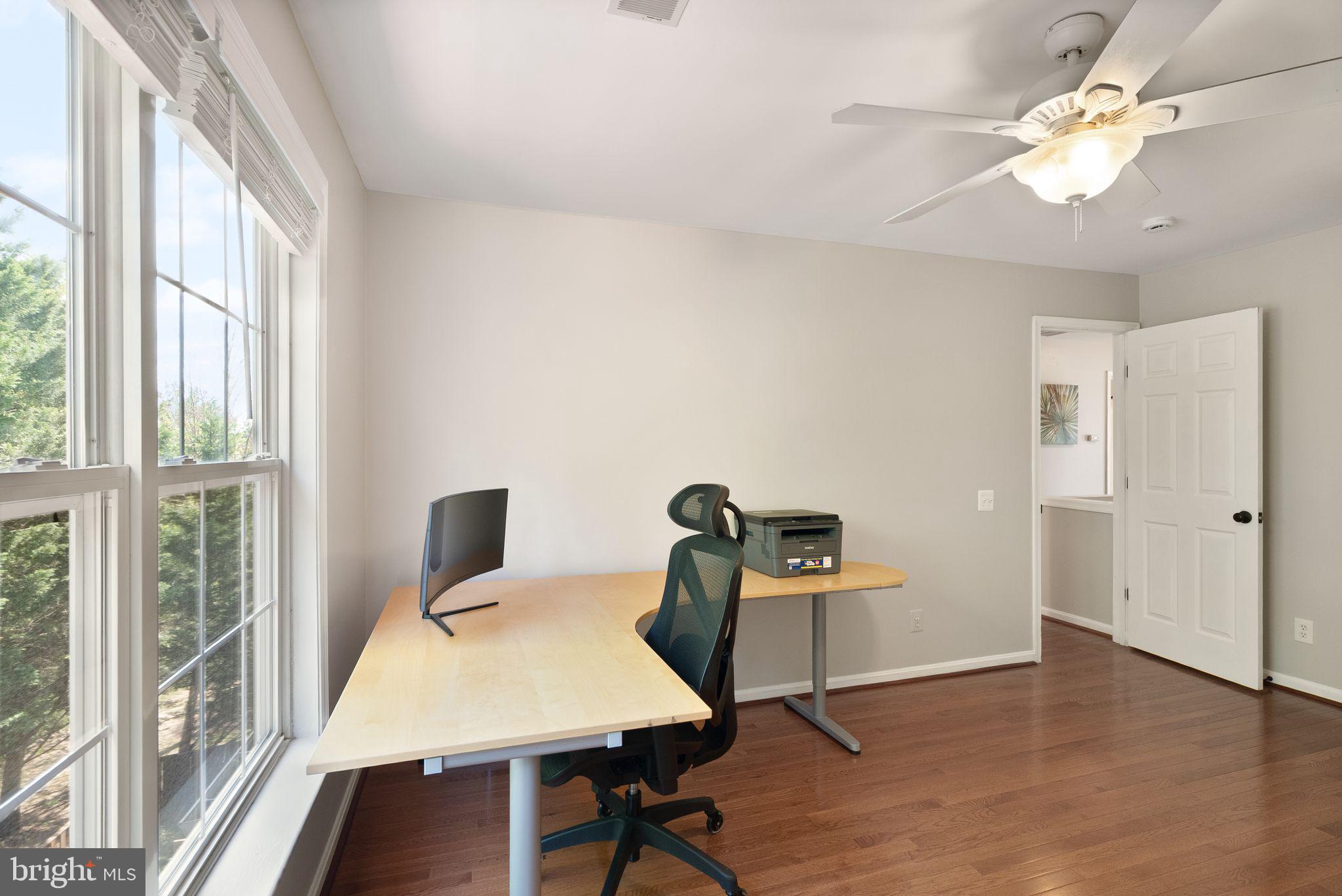 TOWNES AT MANCHESTER PARK - Residential