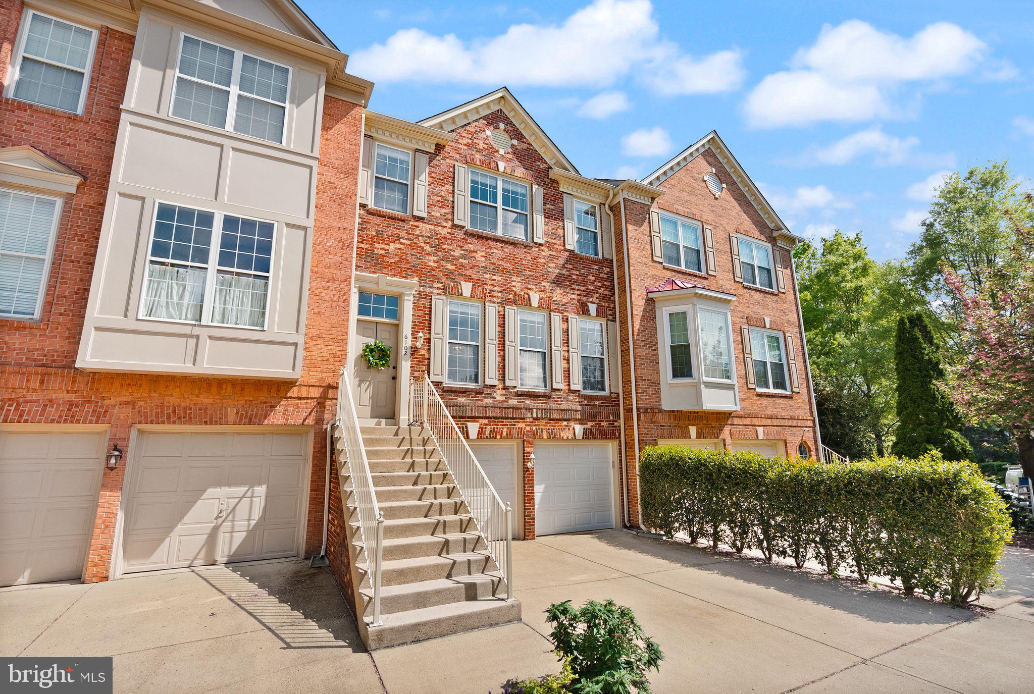 TOWNES AT MANCHESTER PARK - Residential