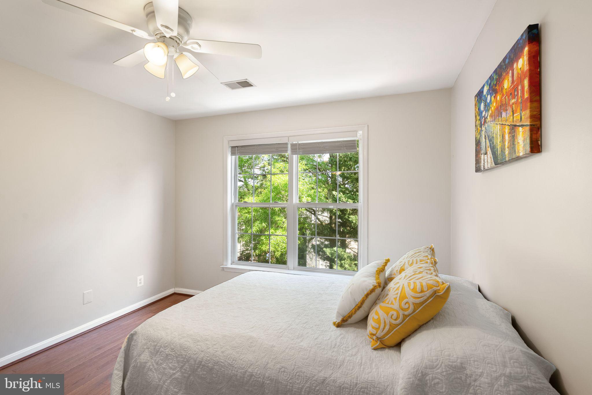 TOWNES AT MANCHESTER PARK - Residential