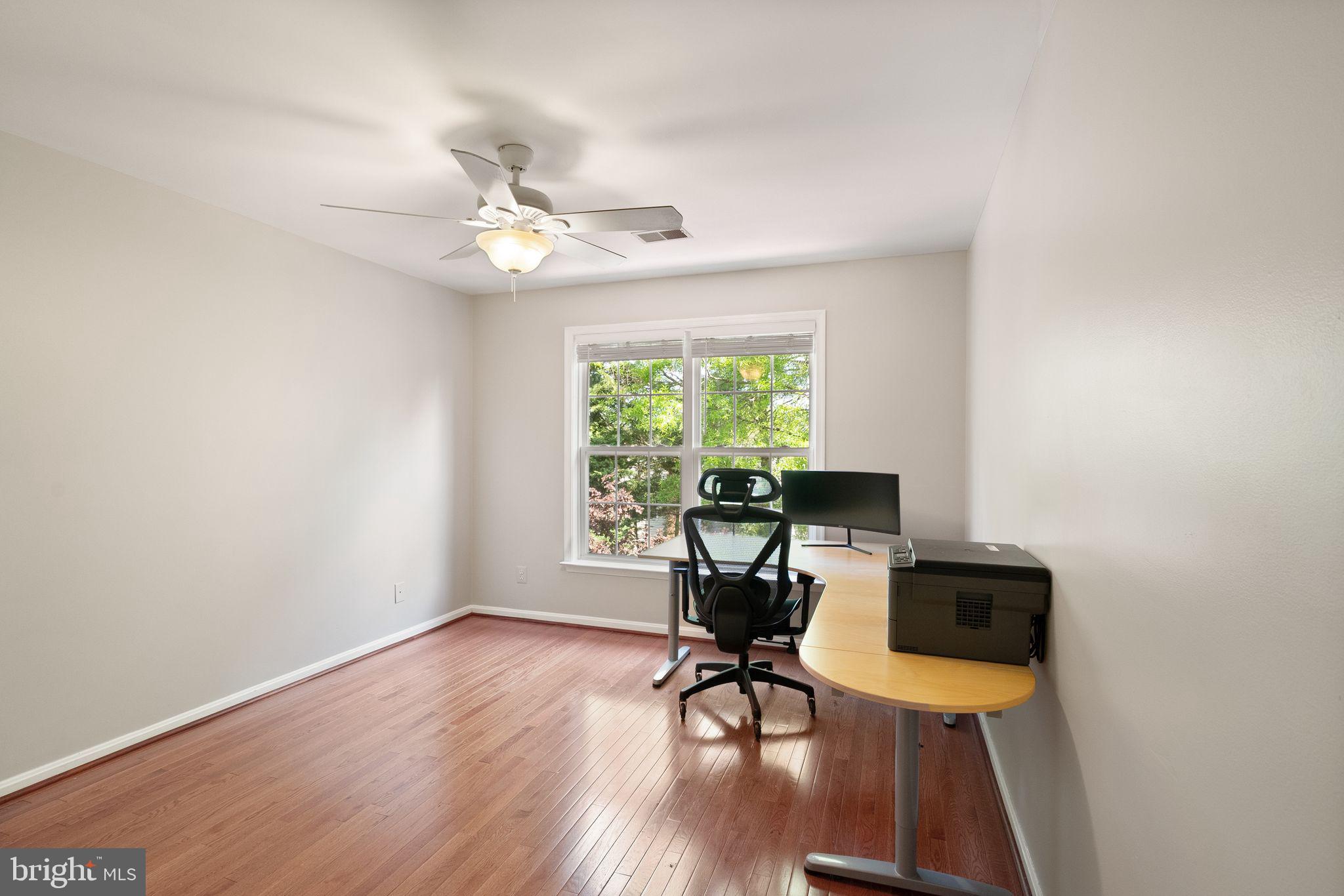 TOWNES AT MANCHESTER PARK - Residential