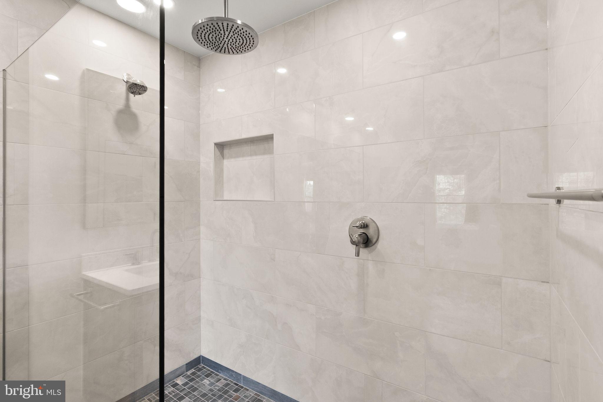 TOWNES AT MANCHESTER PARK - Residential