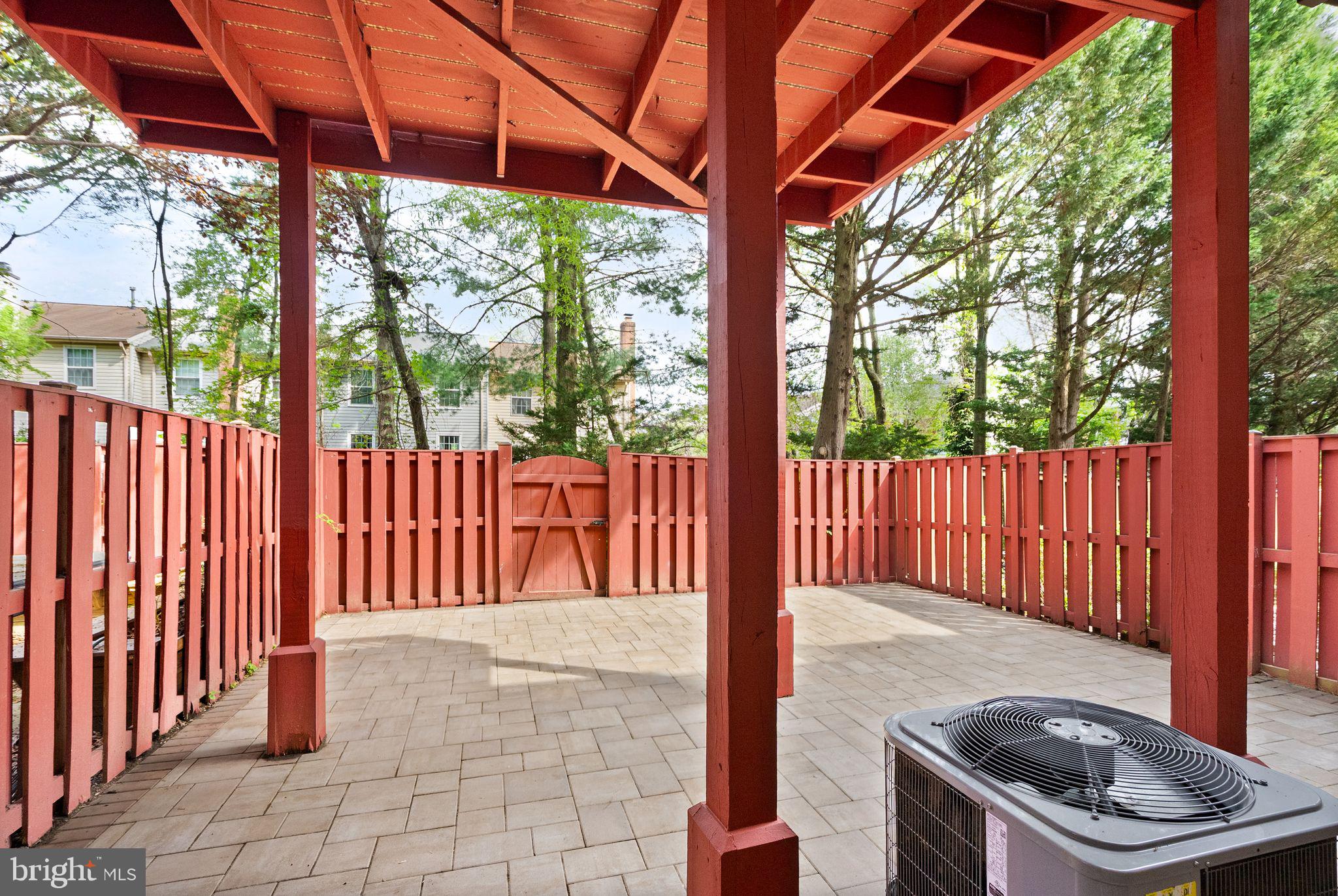 TOWNES AT MANCHESTER PARK - Residential