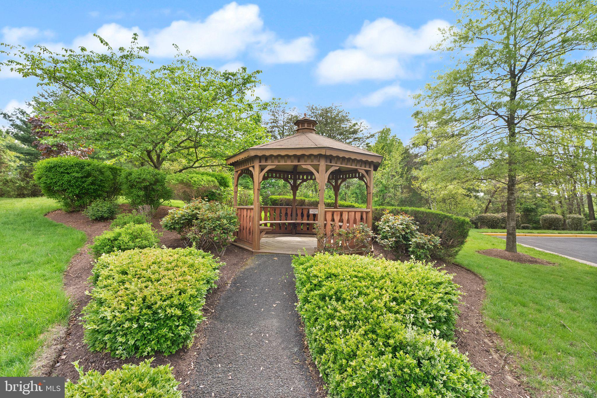 TOWNES AT MANCHESTER PARK - Residential