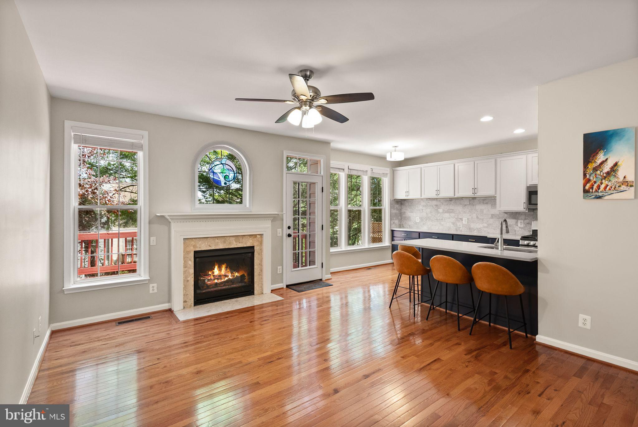 TOWNES AT MANCHESTER PARK - Residential