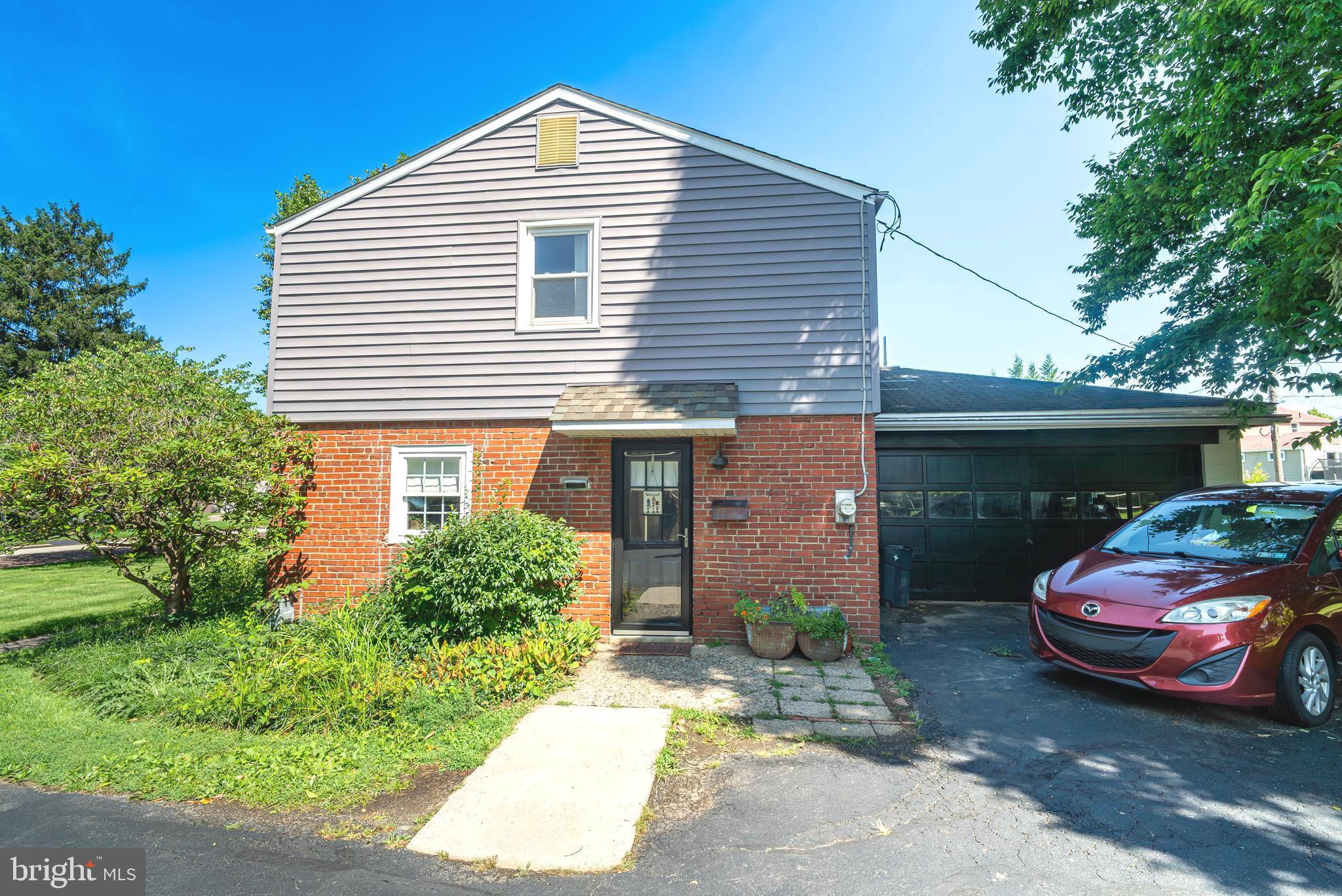 4033 SCHOOL HOUSE LANE