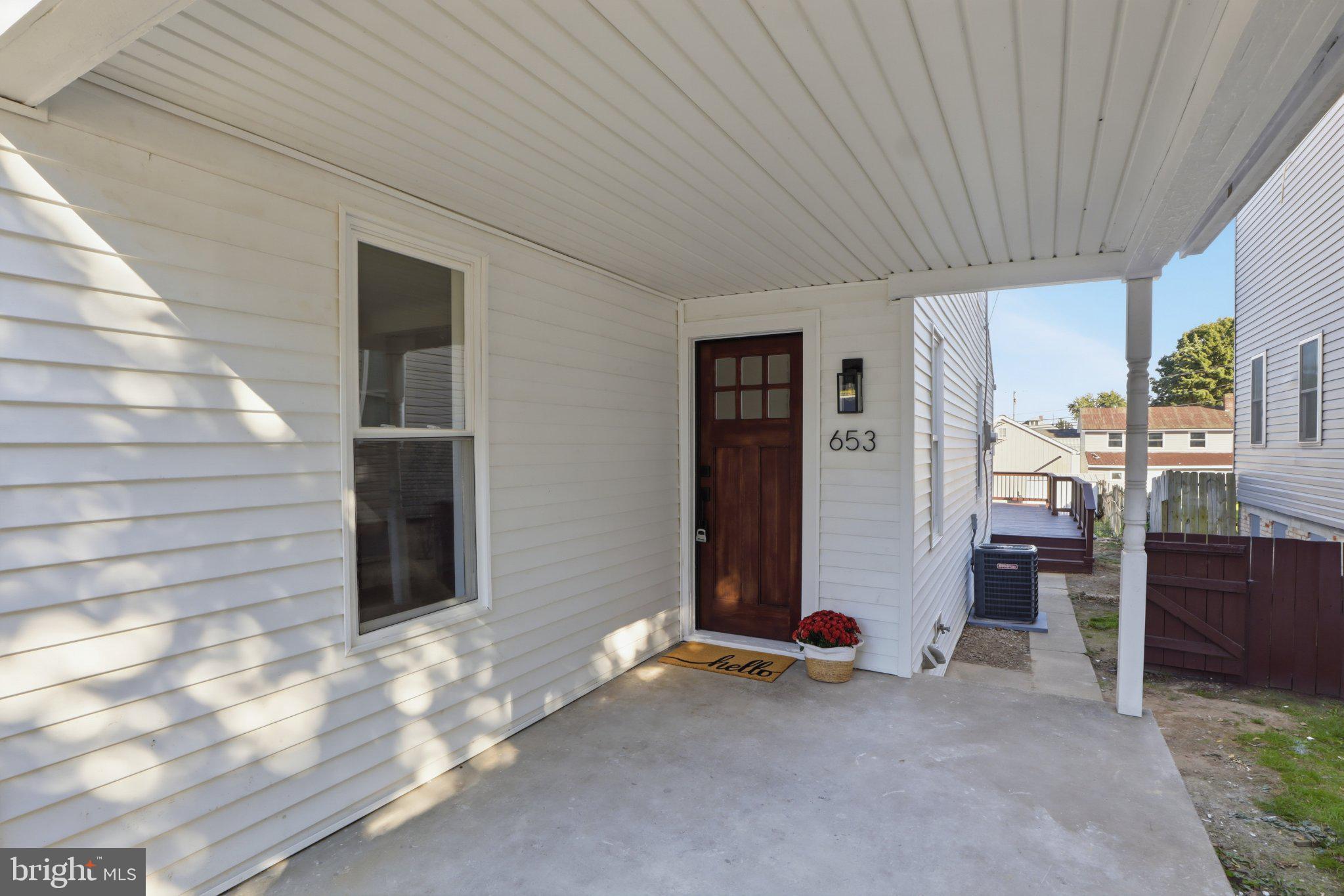 653 BROADWAY