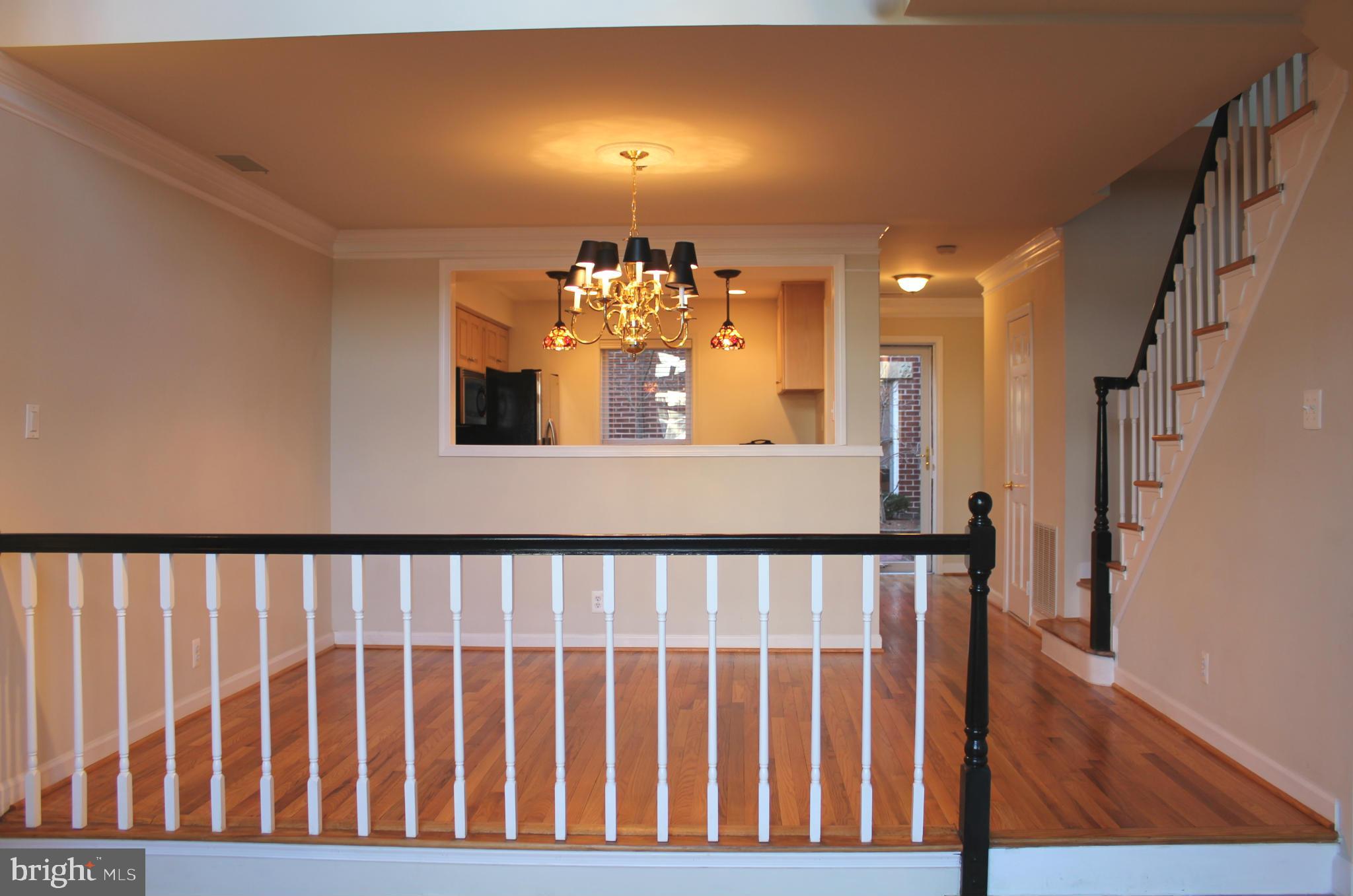 TORPEDO FACTORY - Residential Lease