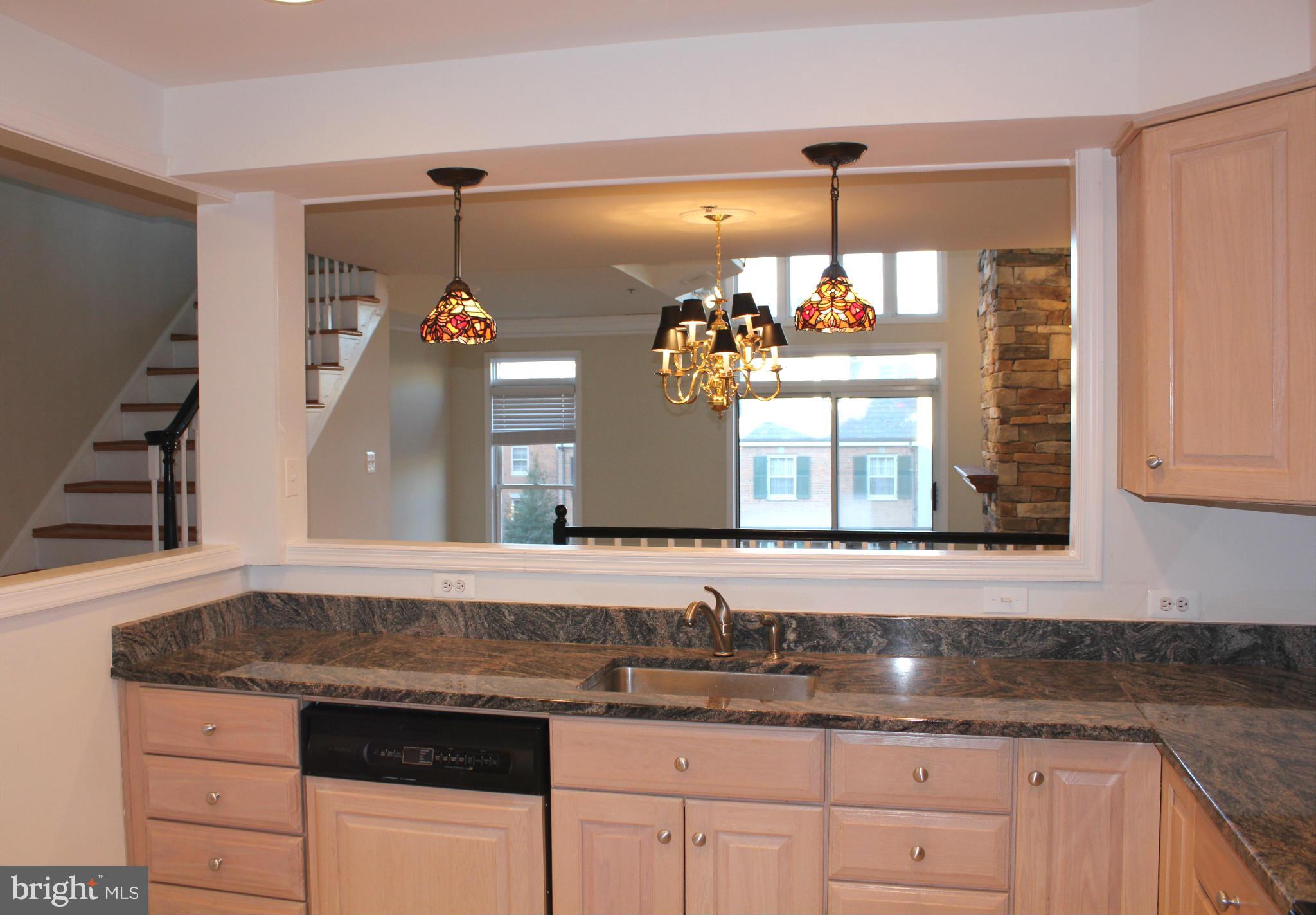 TORPEDO FACTORY - Residential Lease