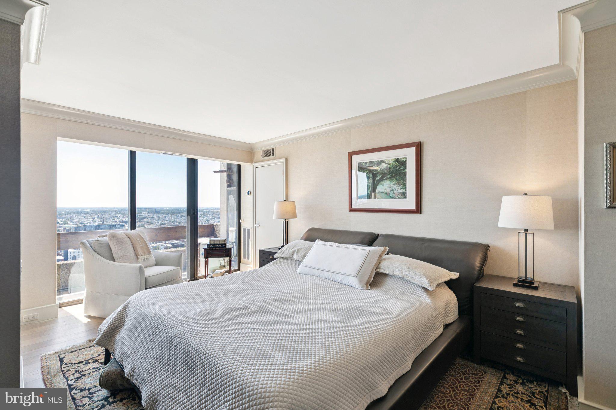 WASHINGTON SQ WEST - Residential