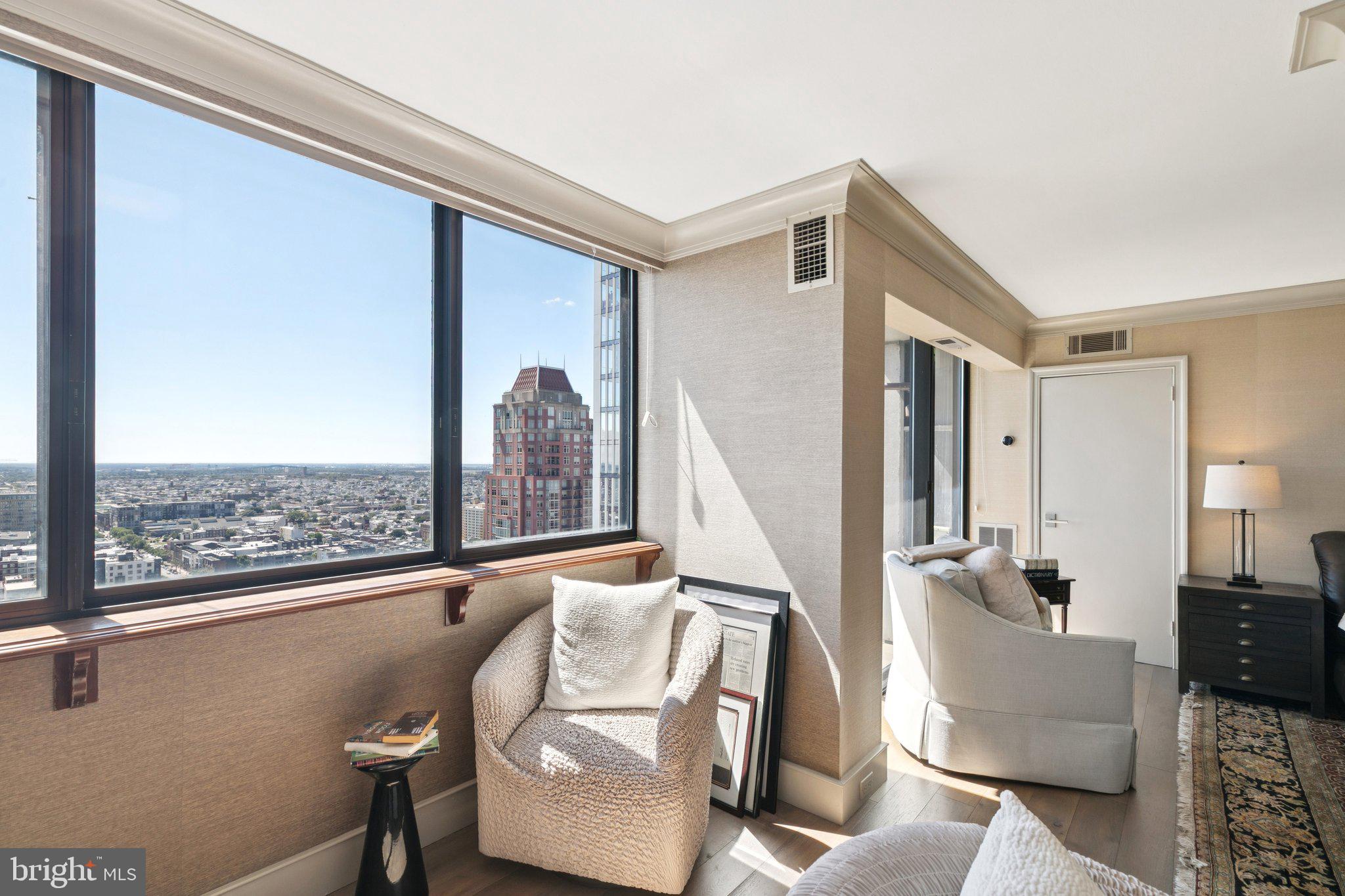 WASHINGTON SQ WEST - Residential