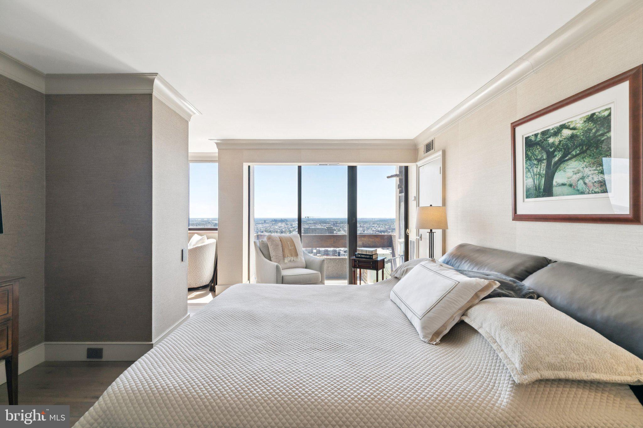 WASHINGTON SQ WEST - Residential