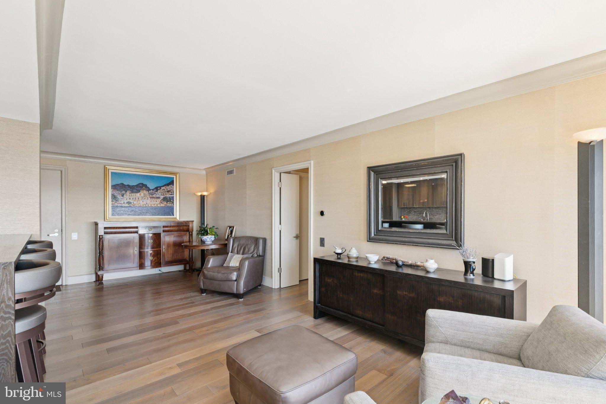 WASHINGTON SQ WEST - Residential