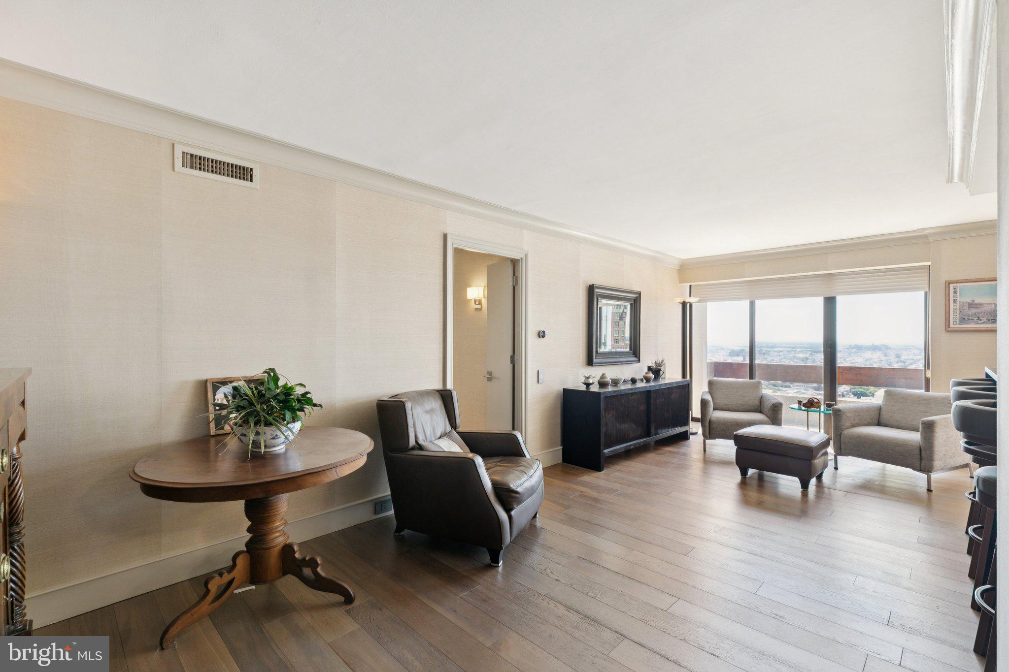 WASHINGTON SQ WEST - Residential