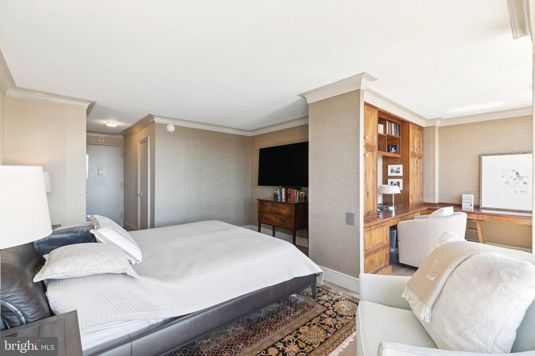 WASHINGTON SQ WEST - Residential