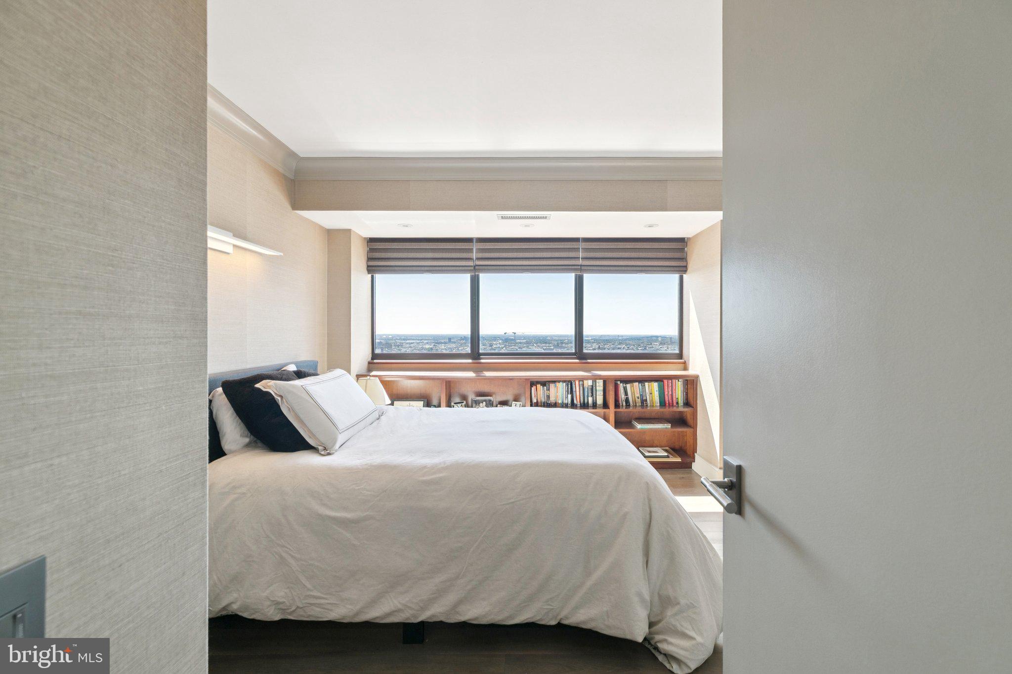 WASHINGTON SQ WEST - Residential