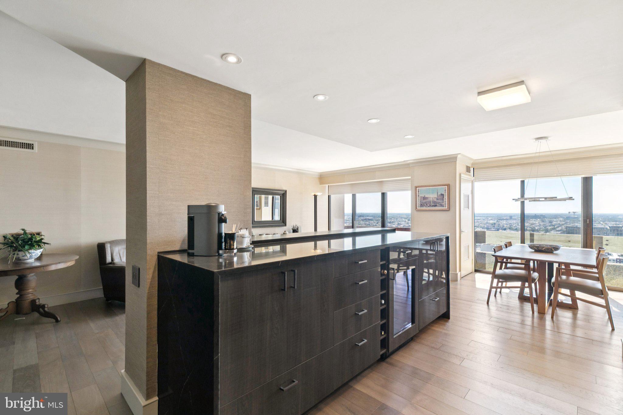 WASHINGTON SQ WEST - Residential