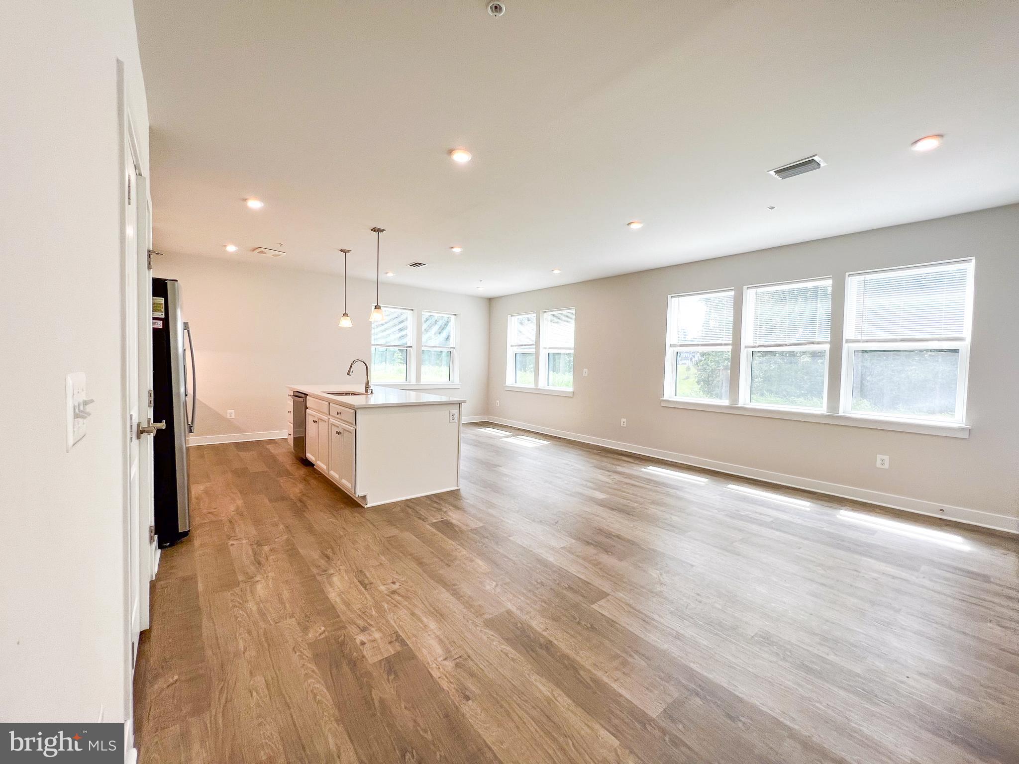 TURF VALLEY - Residential Lease