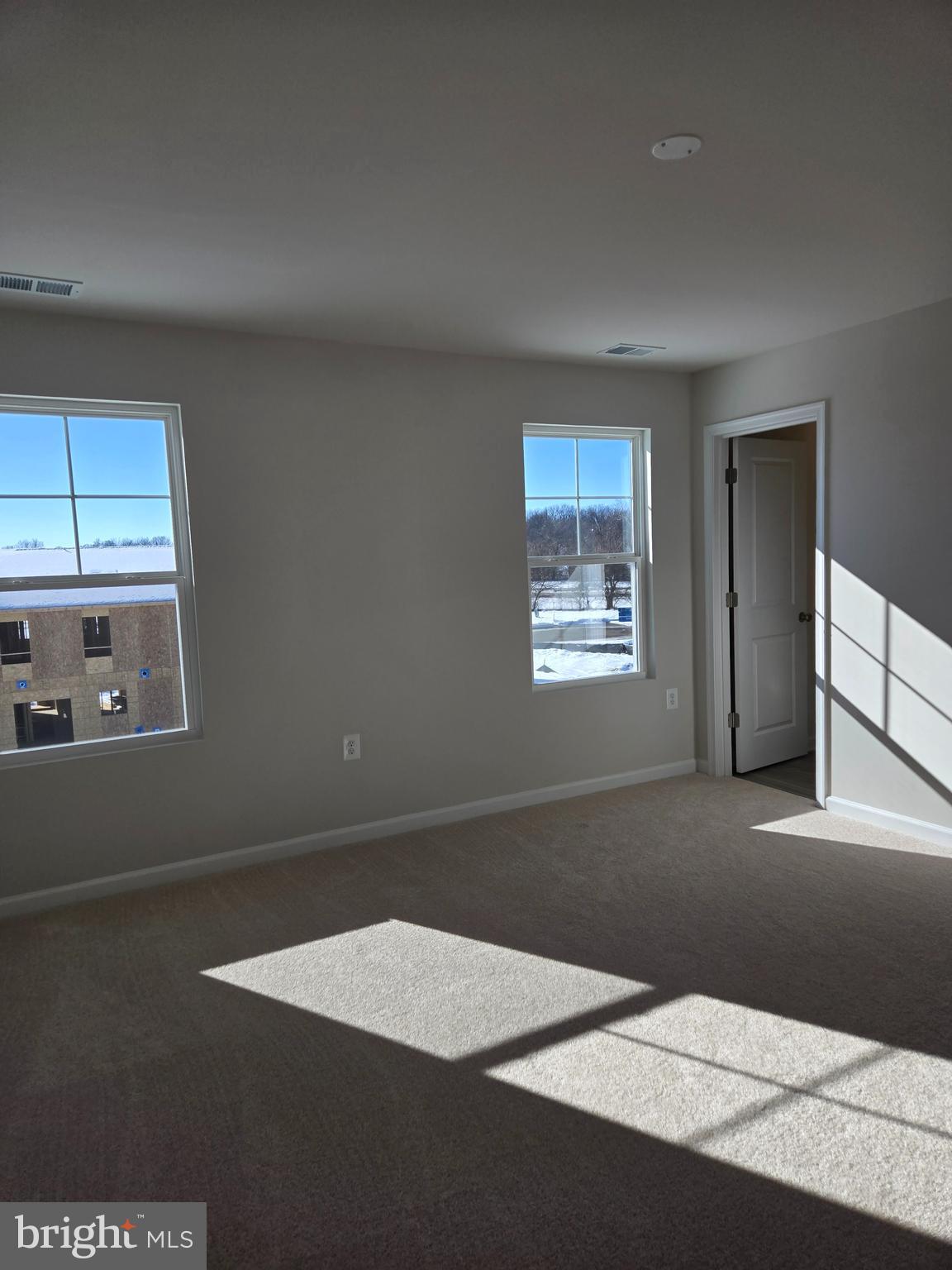 STONE SPRING - Residential Lease