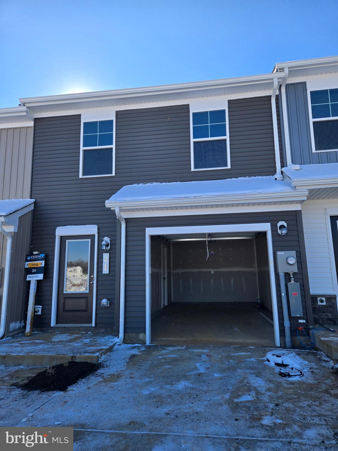 STONE SPRING - Residential Lease