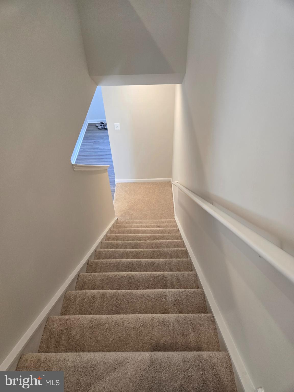 STONE SPRING - Residential Lease