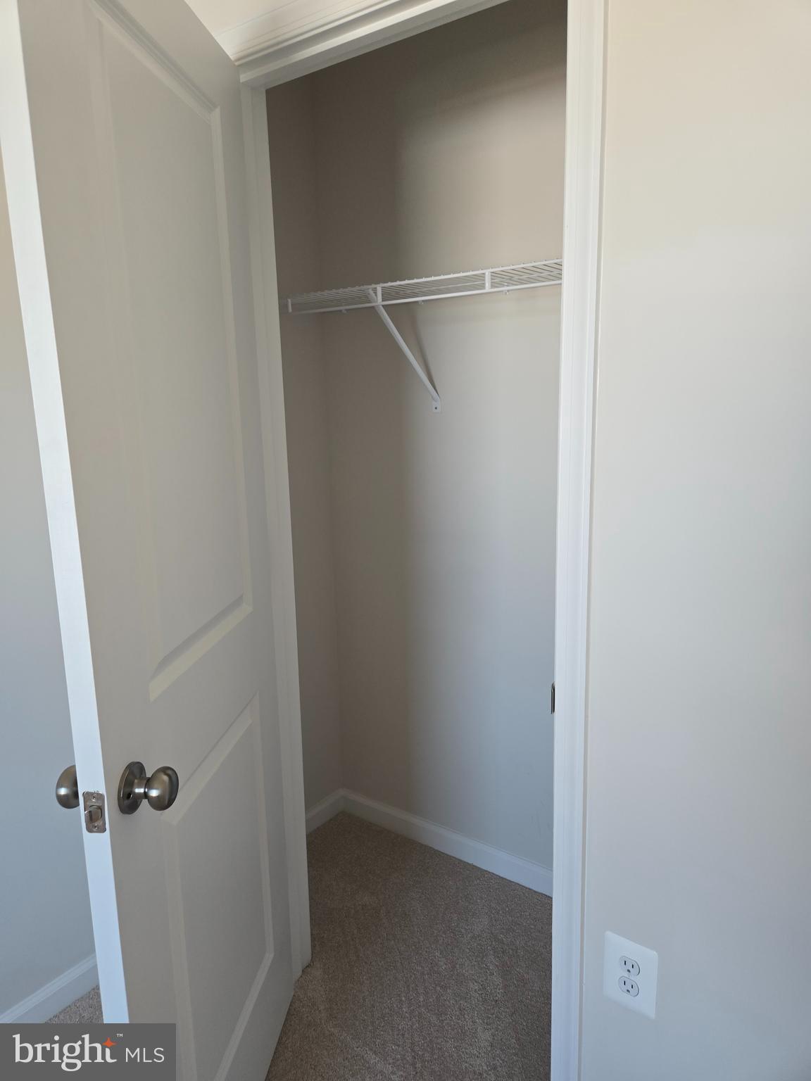 STONE SPRING - Residential Lease