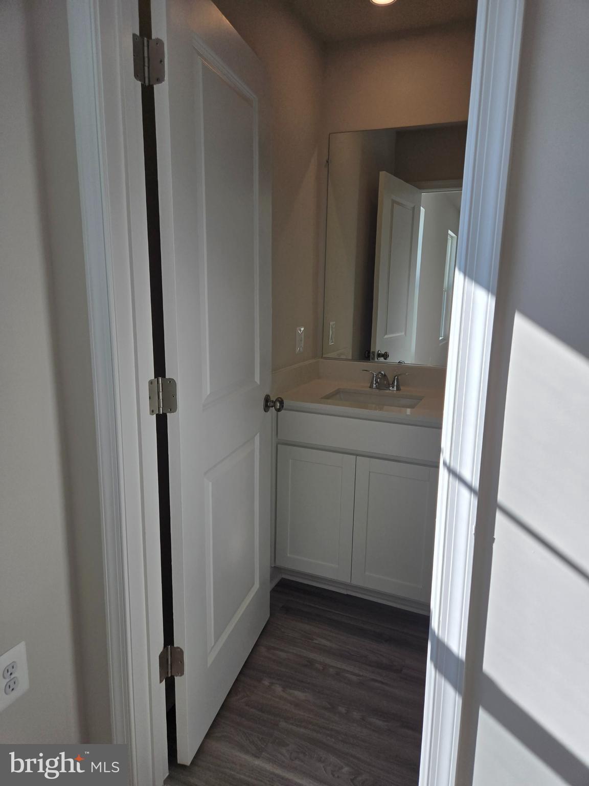 STONE SPRING - Residential Lease