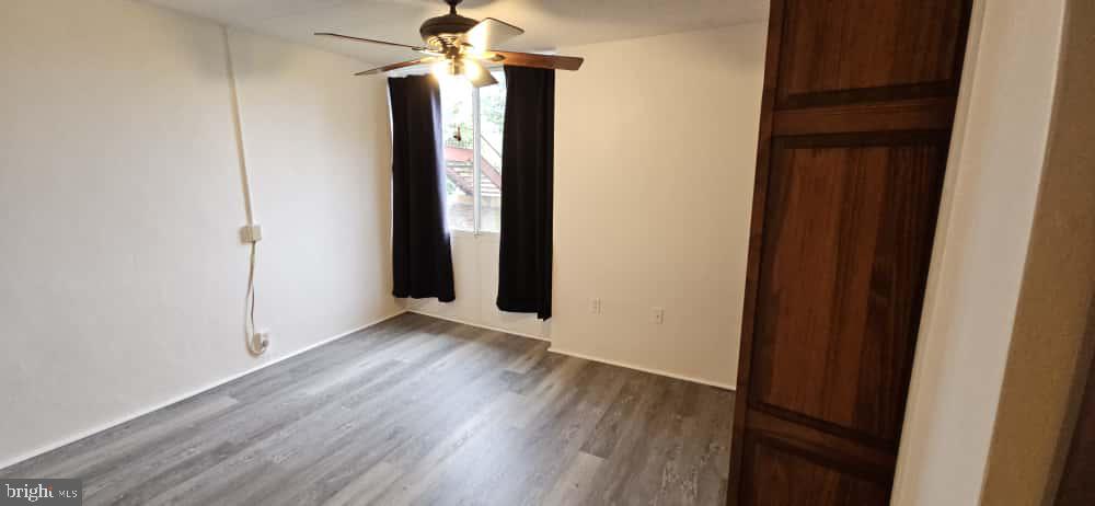 SPRING MOUNT SUMMI - Residential Lease