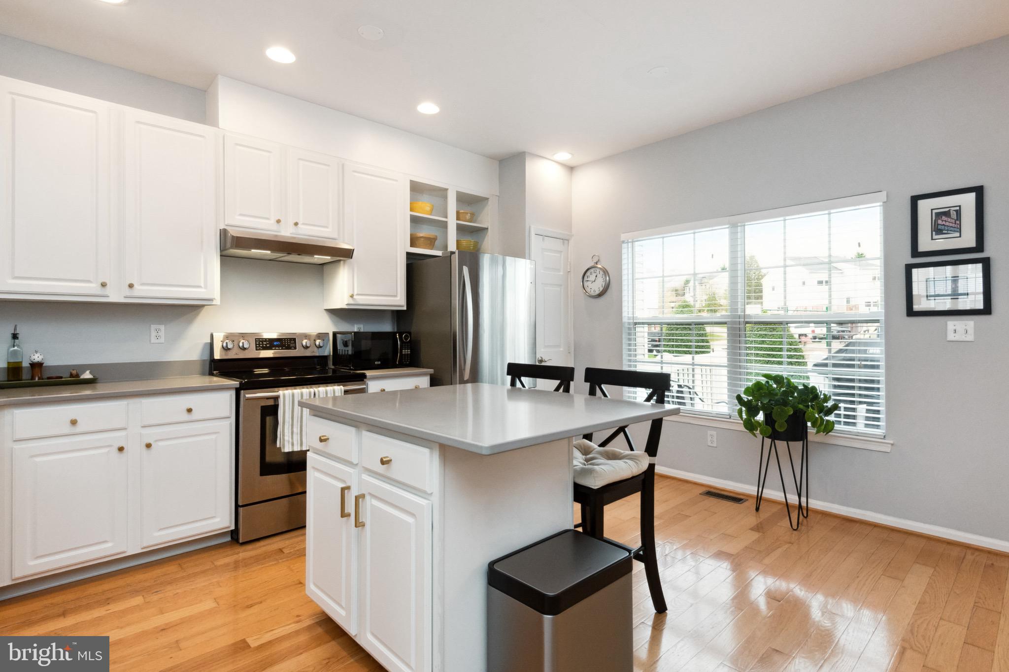 BAYVIEW HILLS - Residential