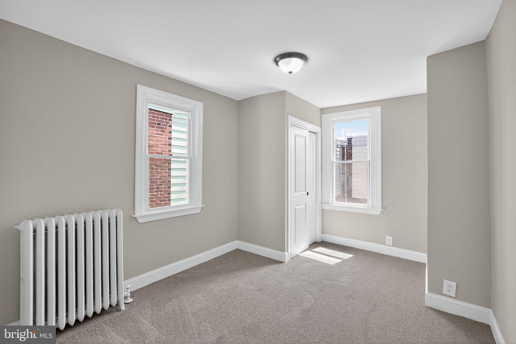 PORT RICHMOND - Residential