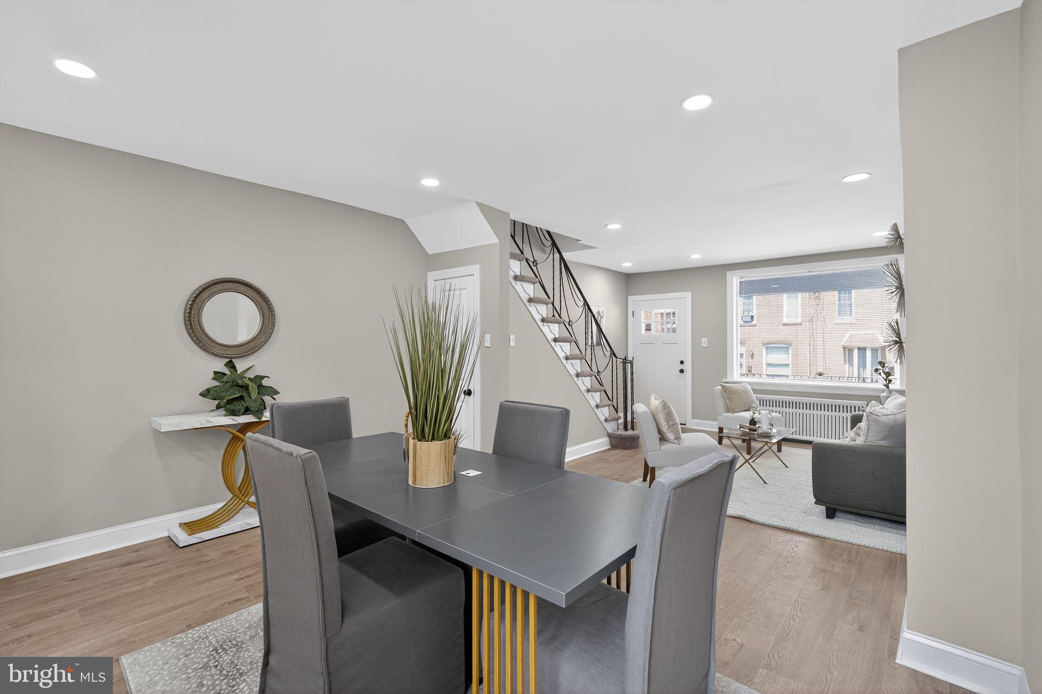 PORT RICHMOND - Residential