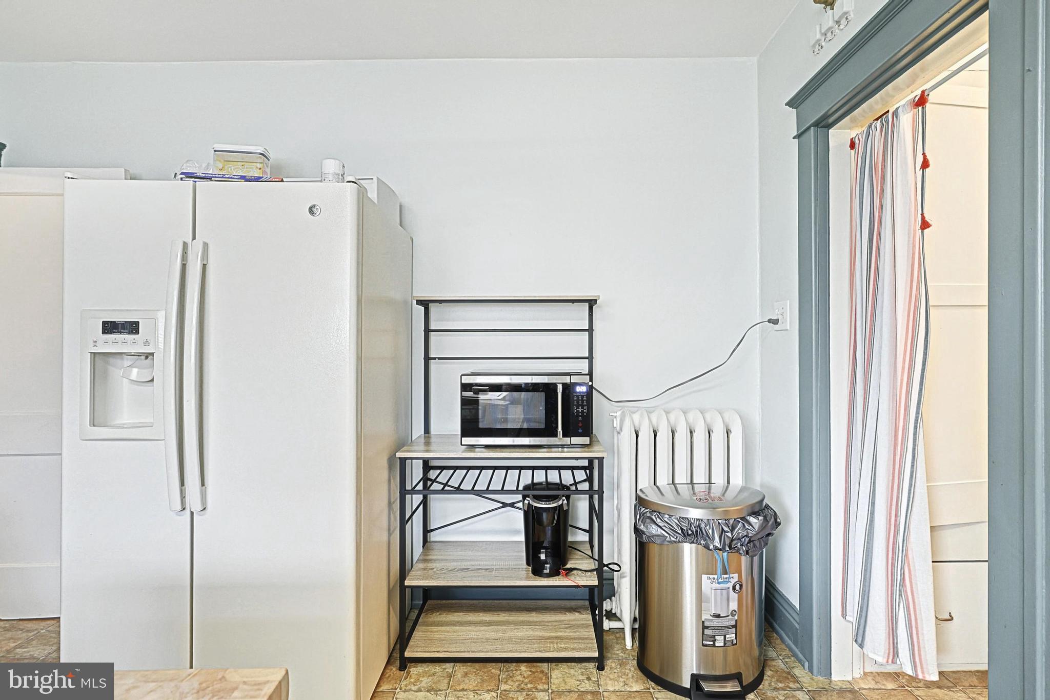 THE AVENUES - Residential Income