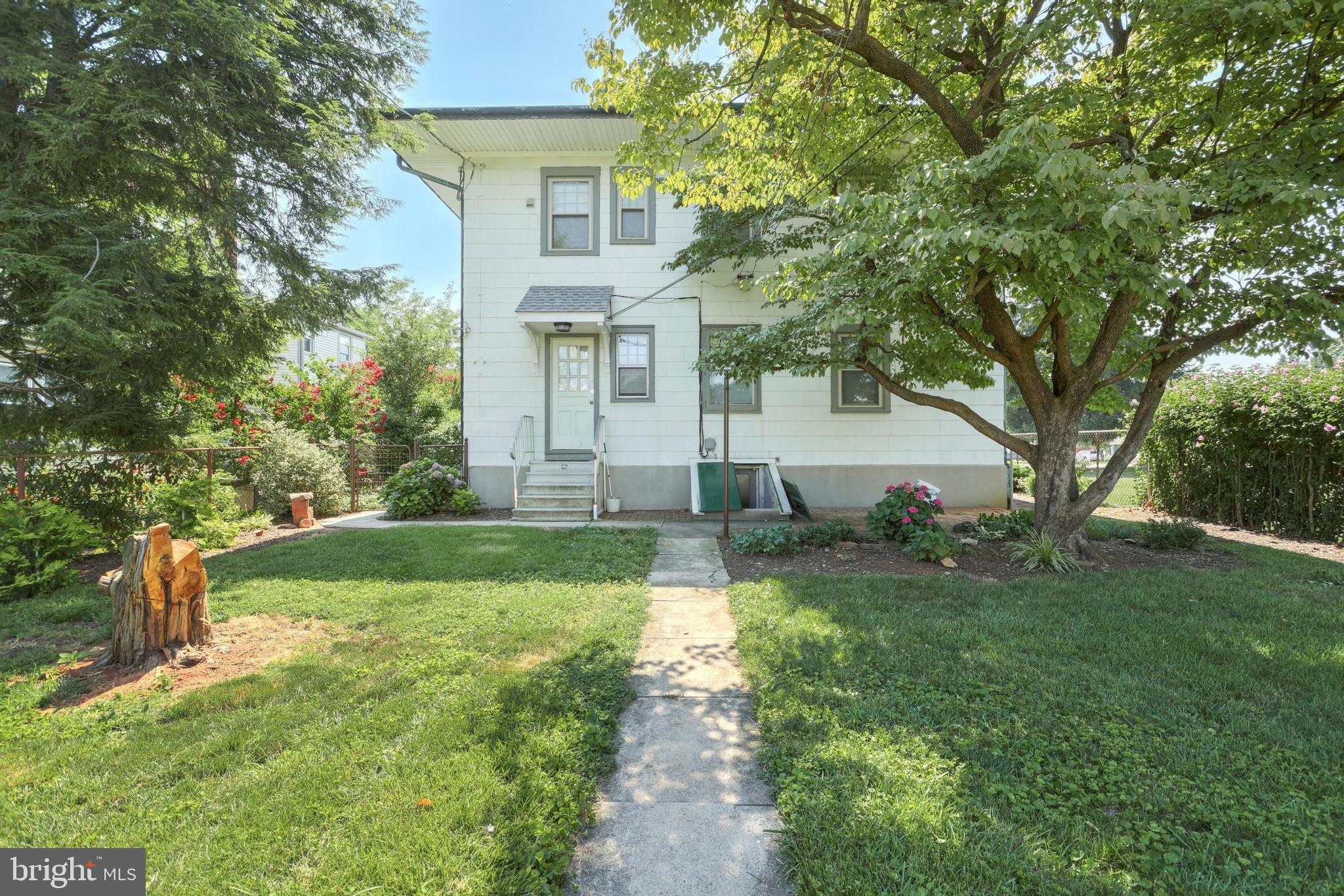 THE AVENUES - Residential Income