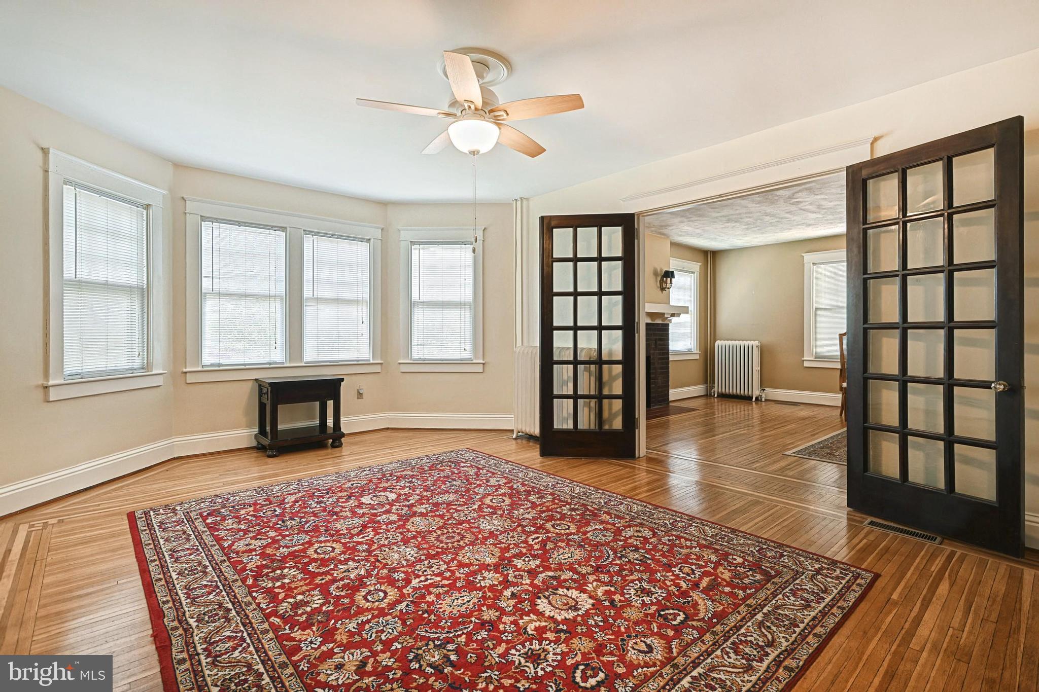 THE AVENUES - Residential Income