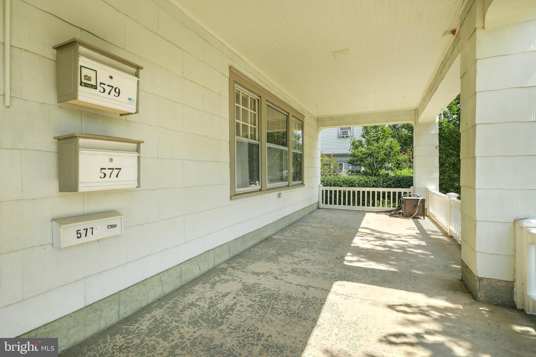 THE AVENUES - Residential Income