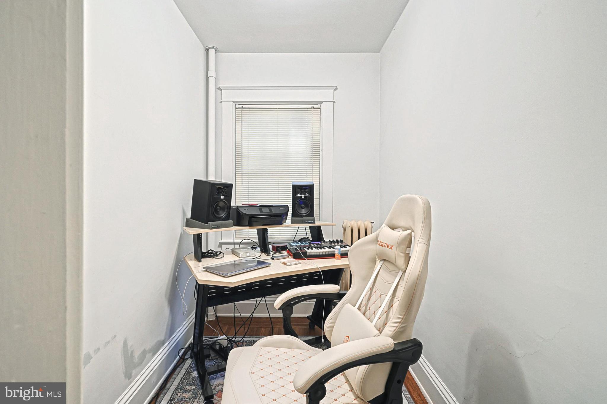 THE AVENUES - Residential Income